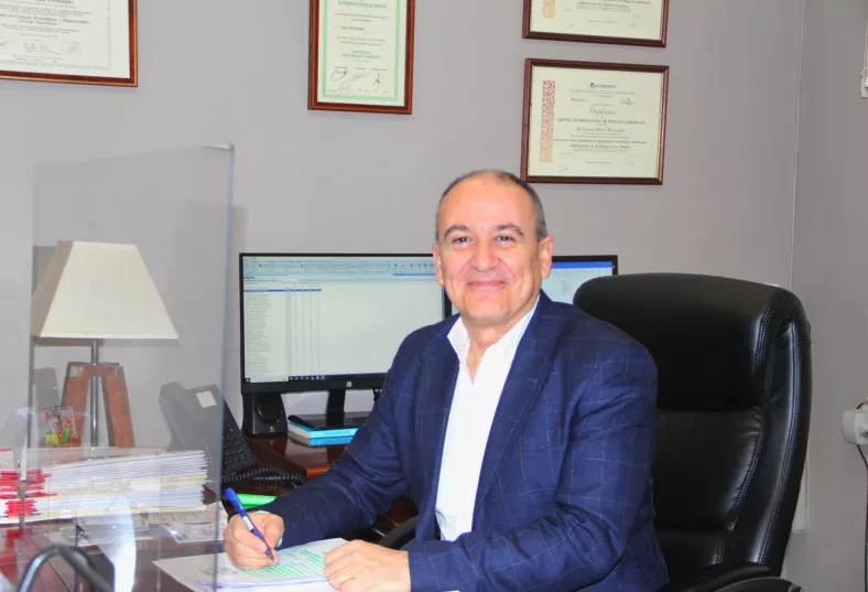 Economista Asesor Fiscal Carlos Vidal Fernández Arenas de San Pedro y Candeleda